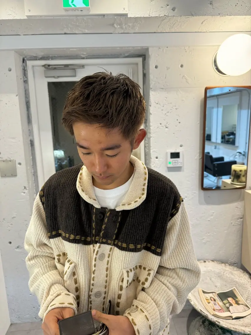 カラー メンズ 黒田 千晴のヘアスタイル