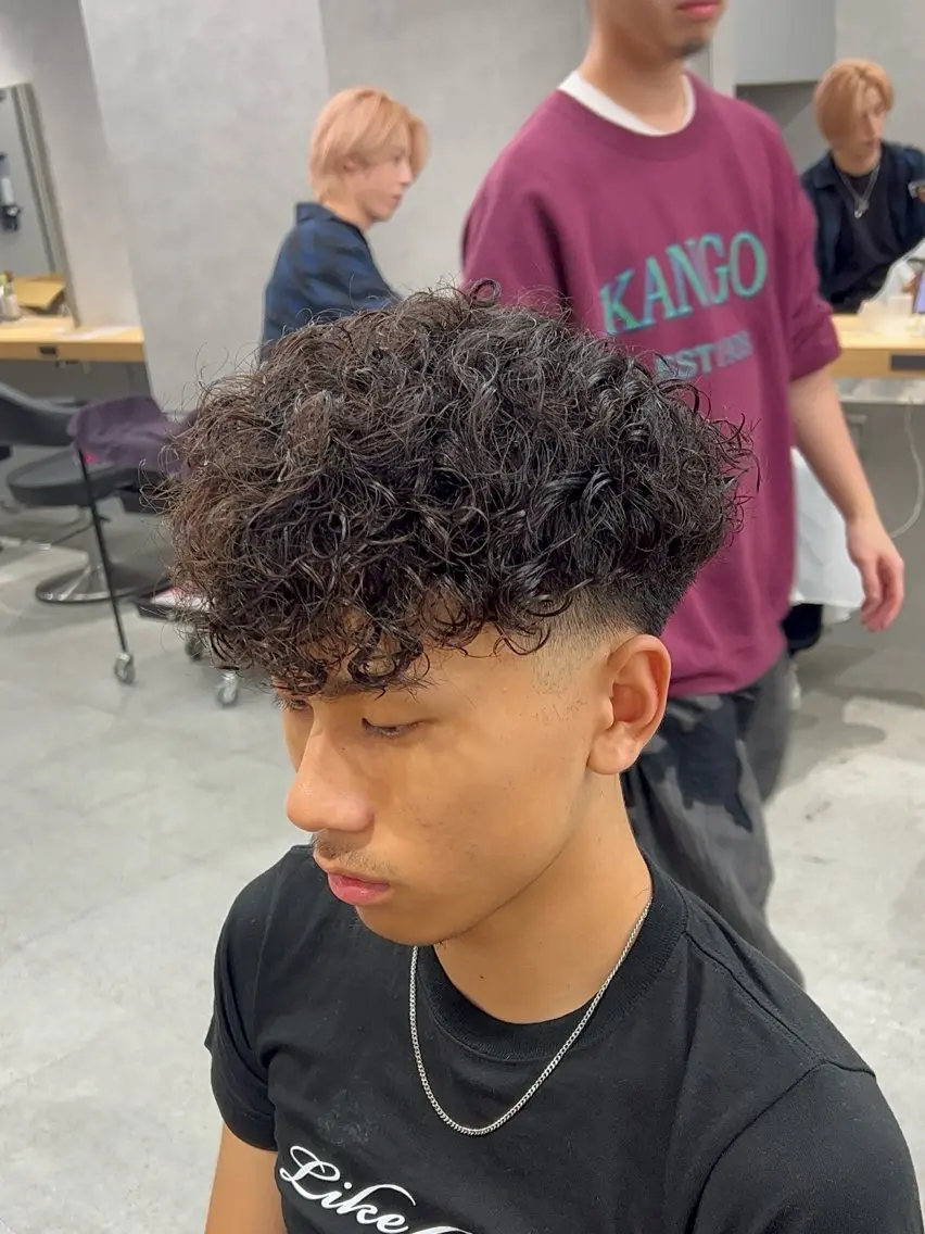 パーマ メンズ スペインカール カット パーマ 🔥メンズ特化🔥 フェード職人/匠翔のヘアスタイル