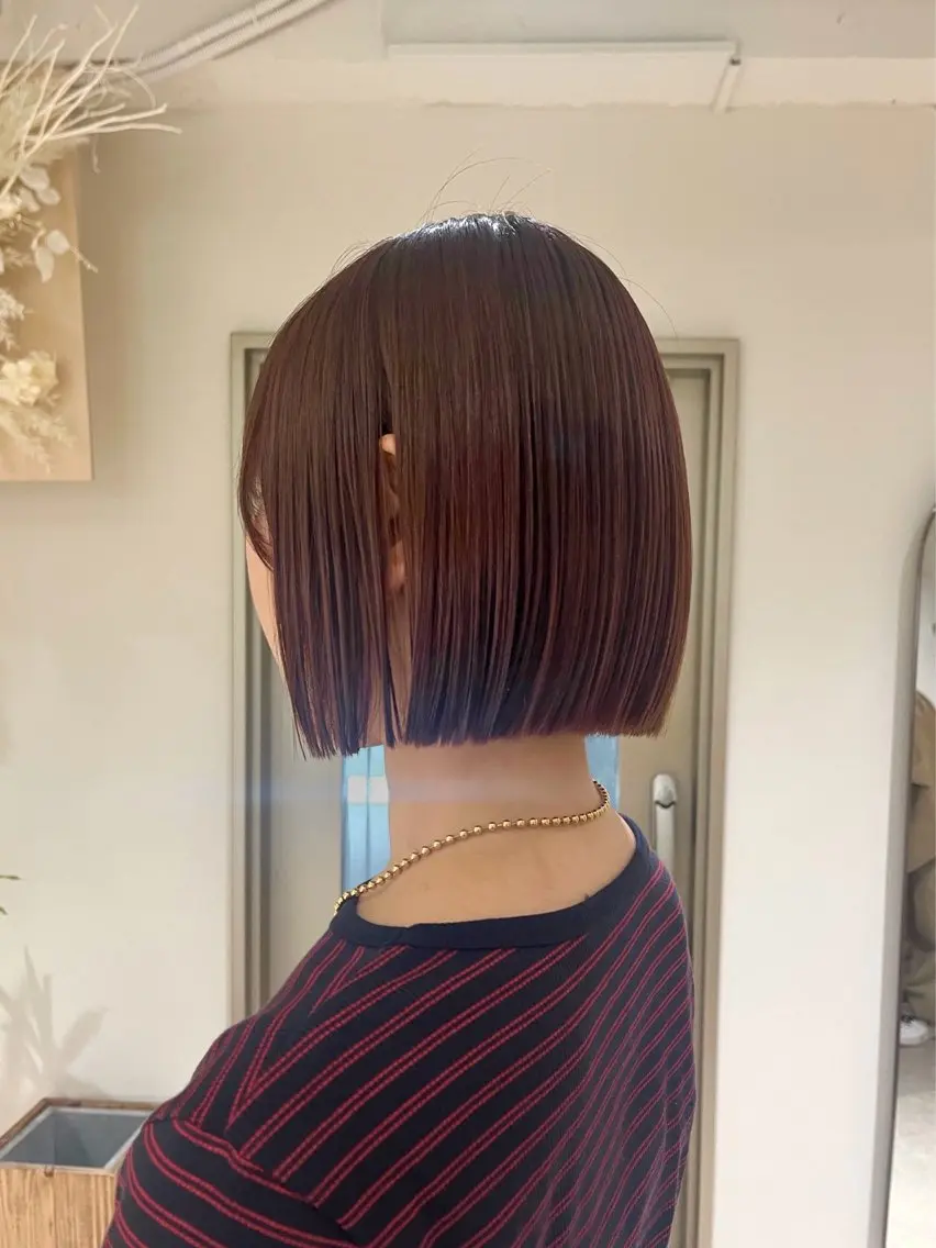 ショート カラー 切りっぱなしボブ ブラウンカラー ピンクカラー ピンクブラウン ボブ カット ヘアカラー KANO🌷 艶カラーのヘアスタイル