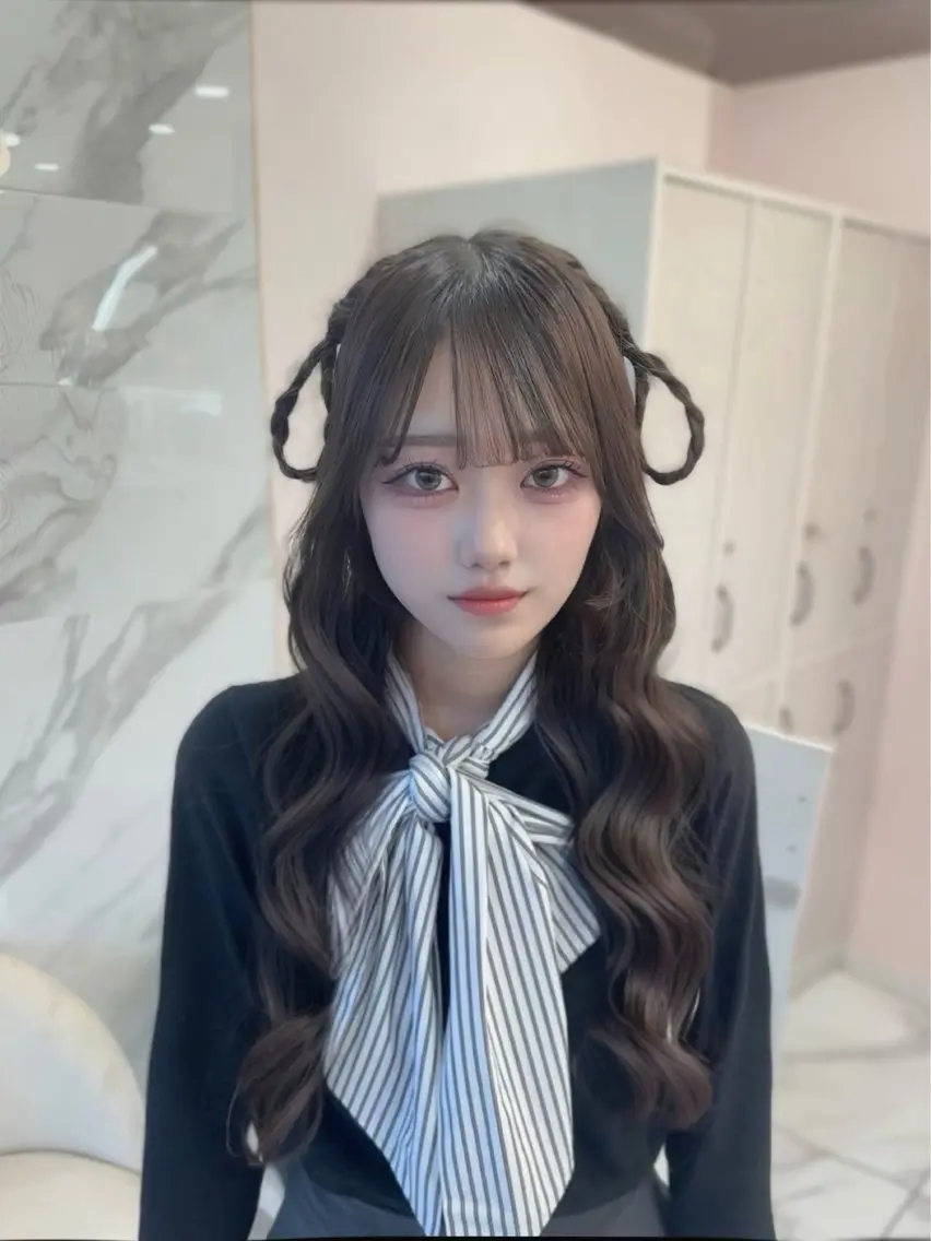 ロング ヘアアレンジ ヘアセット 🎀ちゃんりお🎀 /ブリーチなしカラーのヘアスタイル
