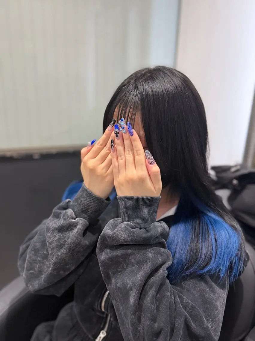 ミディアム プルエクステ エクステ レイヤーカット 長田 麻友子のヘアスタイル