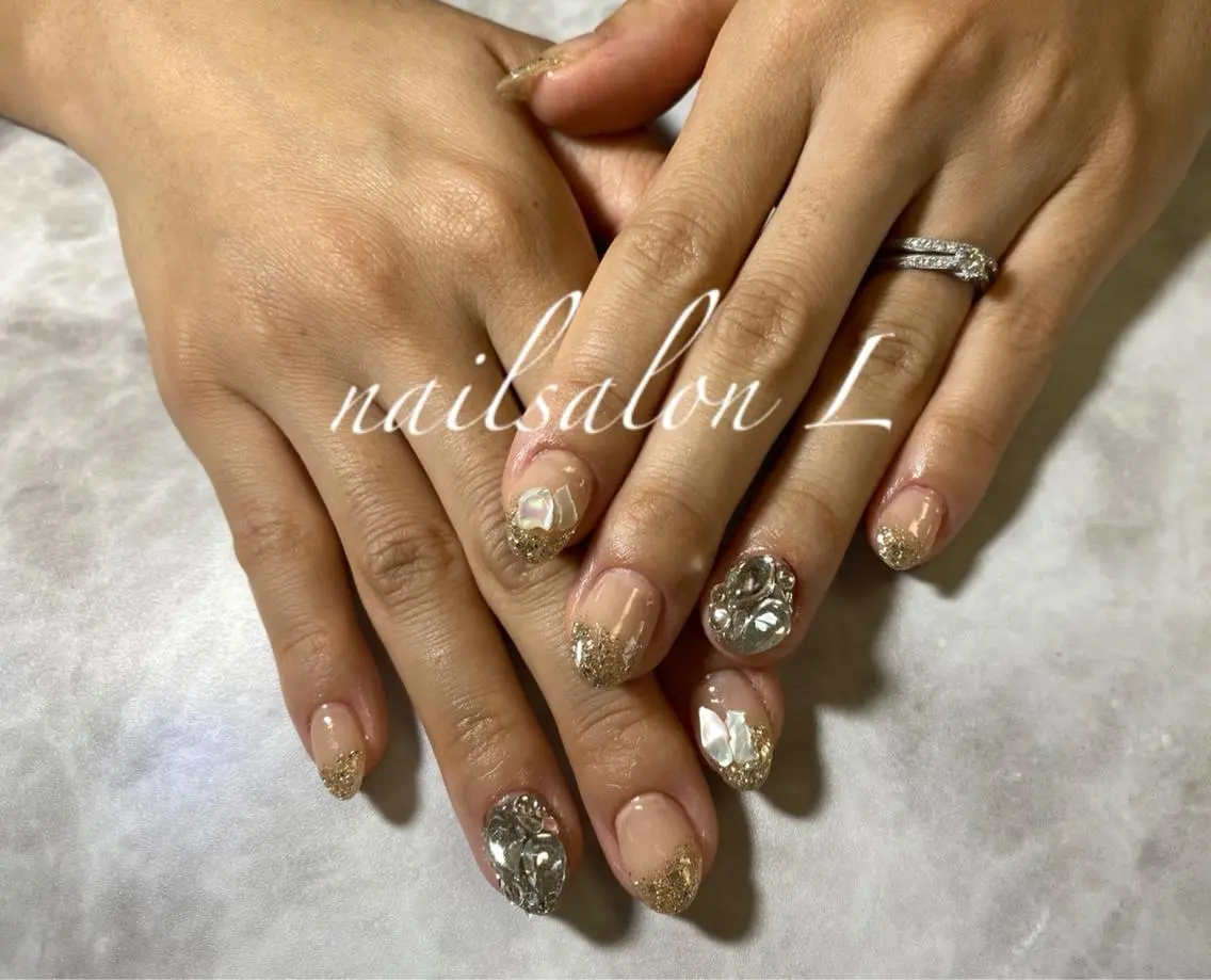 ネイル フレンチネイル ジェルネイル スカルプネイル ストーンネイル NAILSALON Ｌのネイルデザイン