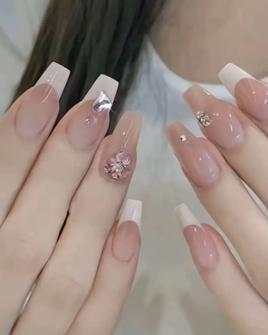 ネイル 長さ出し フットネイル ジェルネイル 韓国ネイル マグネットネイル ハンドネイル YMT NailStudioのネイルデザイン
