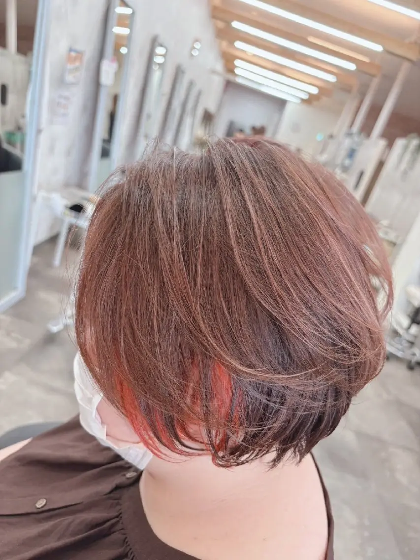 ショート カラー 古橋 瑞希のヘアスタイル