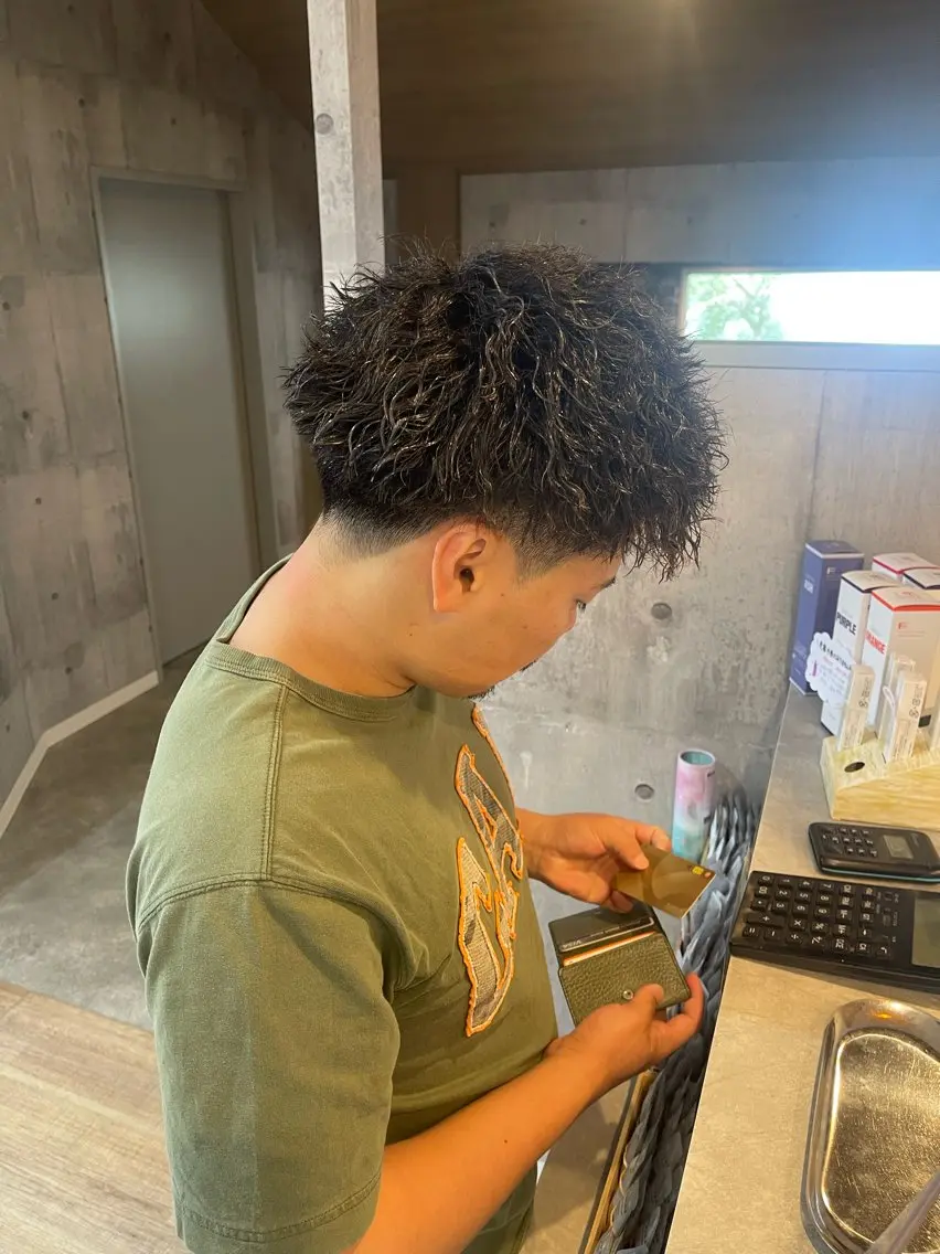 ショート パーマ メンズ ショートヘア カット パーマ トリートメント 透明感カラー/メンズ パーマ/小野田恵太郎のヘアスタイル