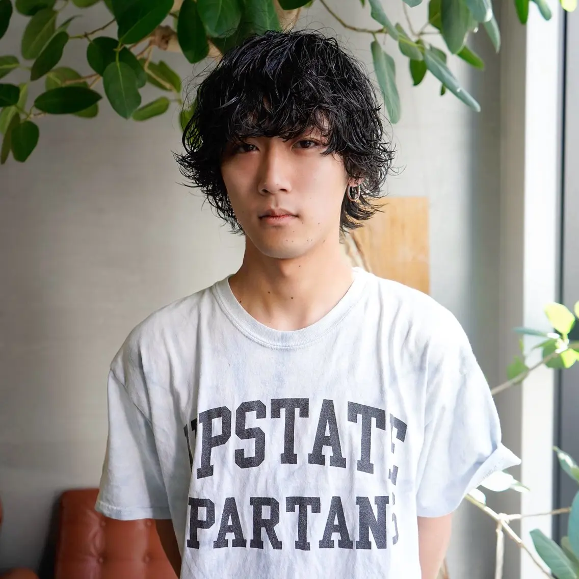 ショート パーマ メンズ フェザーパーマ マッシュ メンズパーマ シースルーマッシュ シャドーパーマ カット トリートメント 藤川迅 曲がる縮毛矯正のヘアスタイル