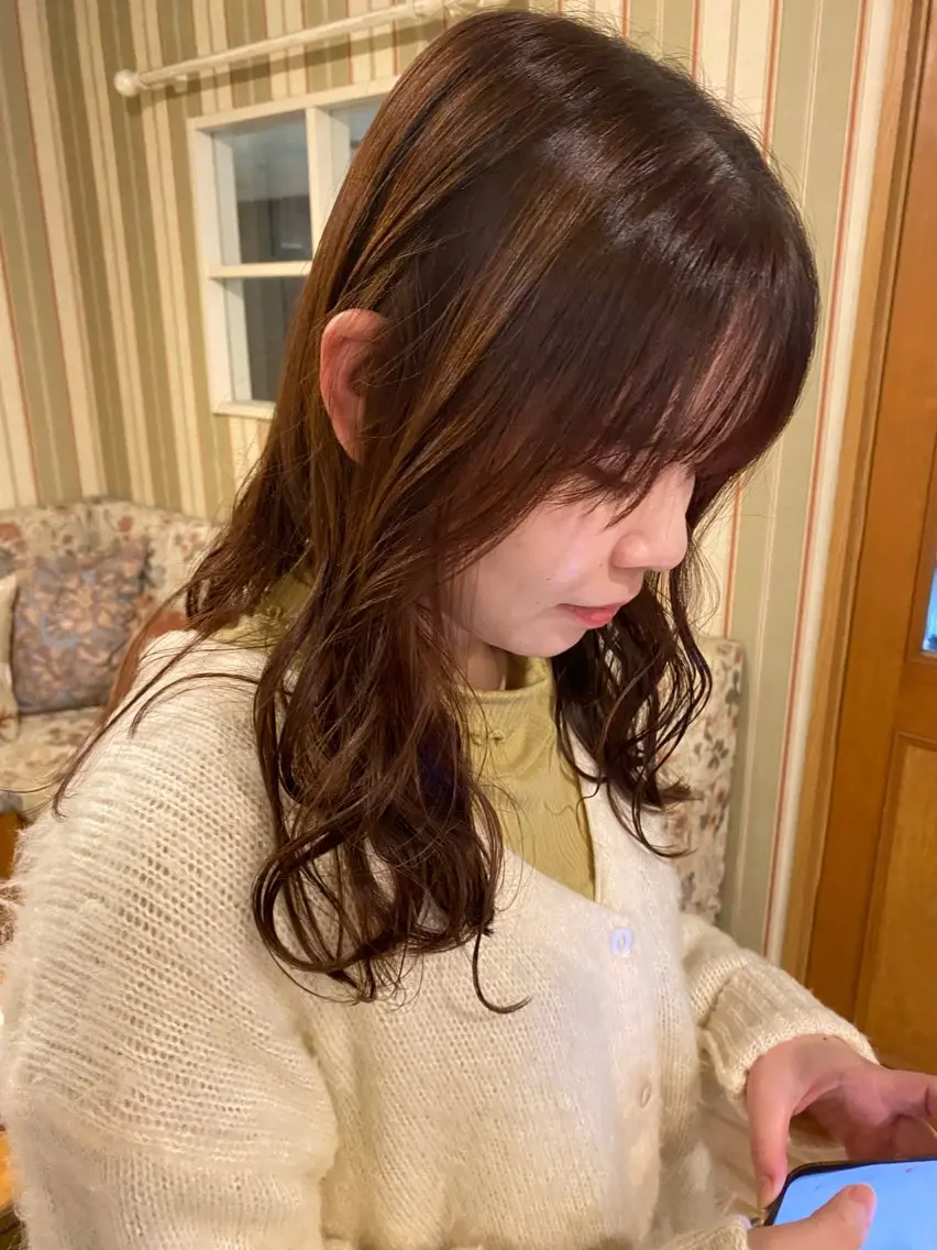 セミロング カラー ブラウンカラー オレンジ オレンジブラウン カット ヘアカラー トリートメント LUVISM新潟🎀 透明感カラー/ミユのヘアスタイル