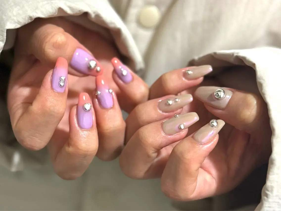 ネイル 🌏AURORA | RiRi🪐のネイルデザイン