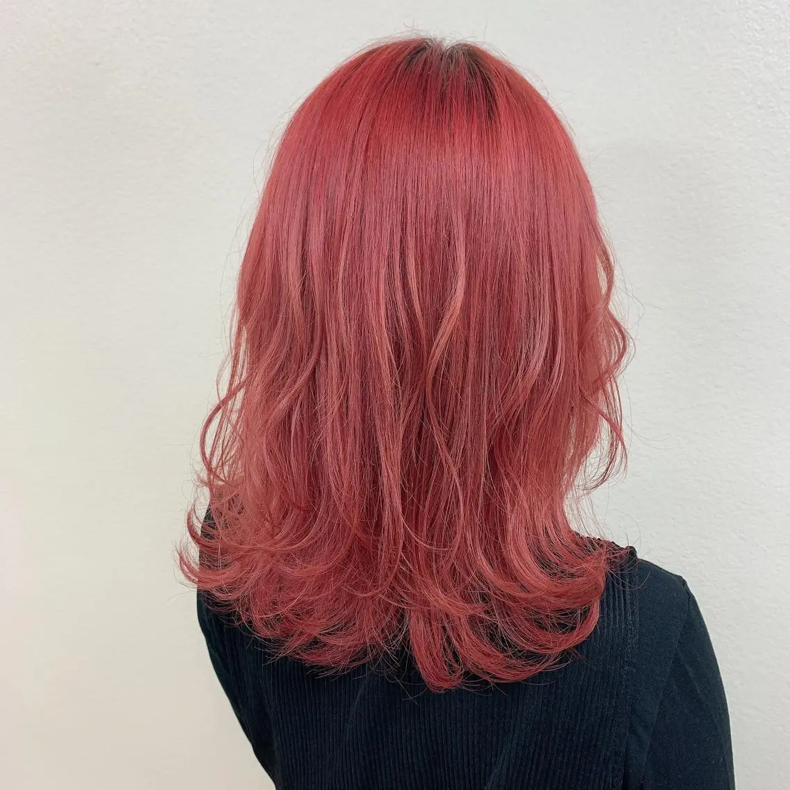 セミロング カラー ブリーチ ヘアカラー トリートメント NANAMI🩵 大人可愛い韓国ヘアのヘアスタイル