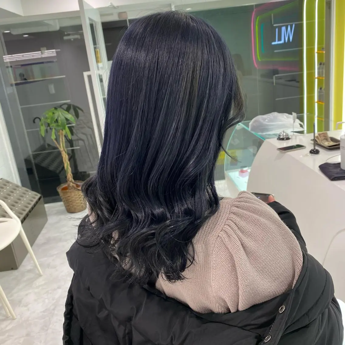 セミロング カラー ヘアアレンジ mai🍑暖色カラー /レイヤー💖のヘアスタイル