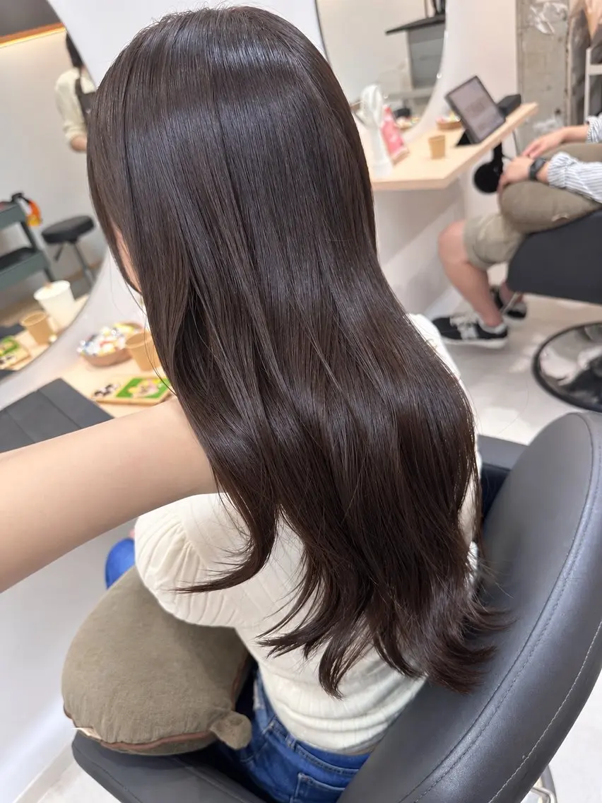ロング カラー カット ヘアカラー トリートメント 岡野 静華のヘアスタイル