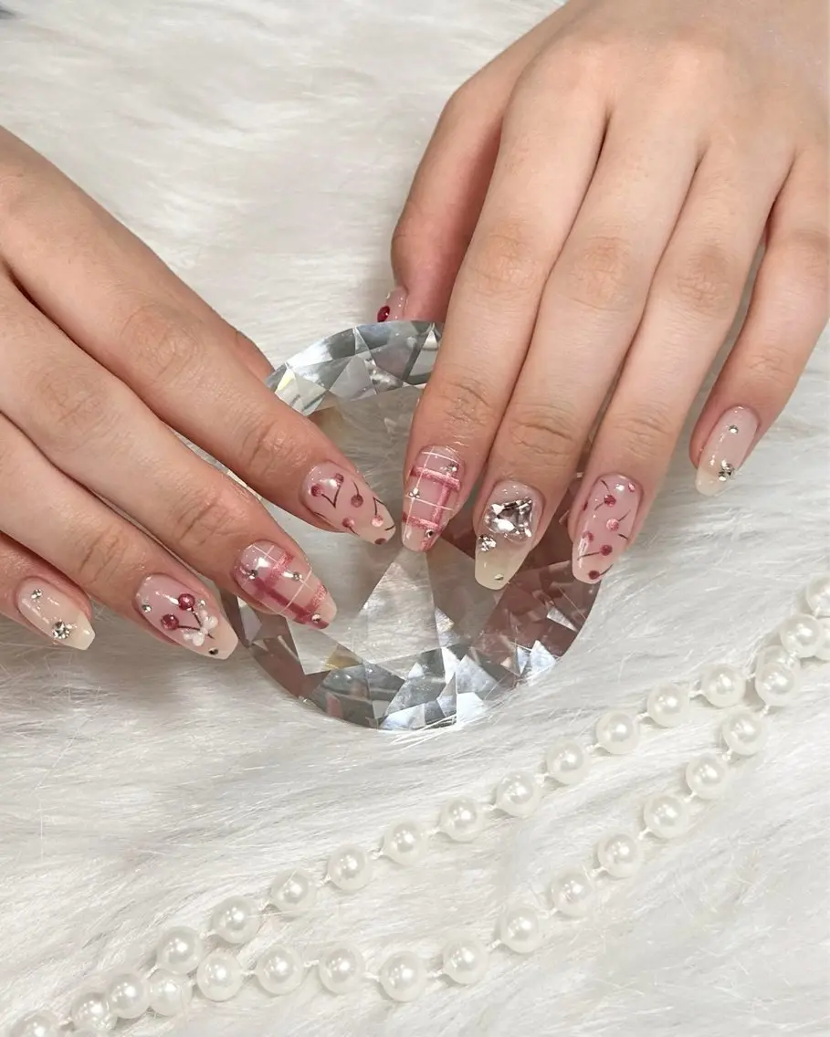 ネイル ハンドネイル EmaNail Miuのネイルデザイン