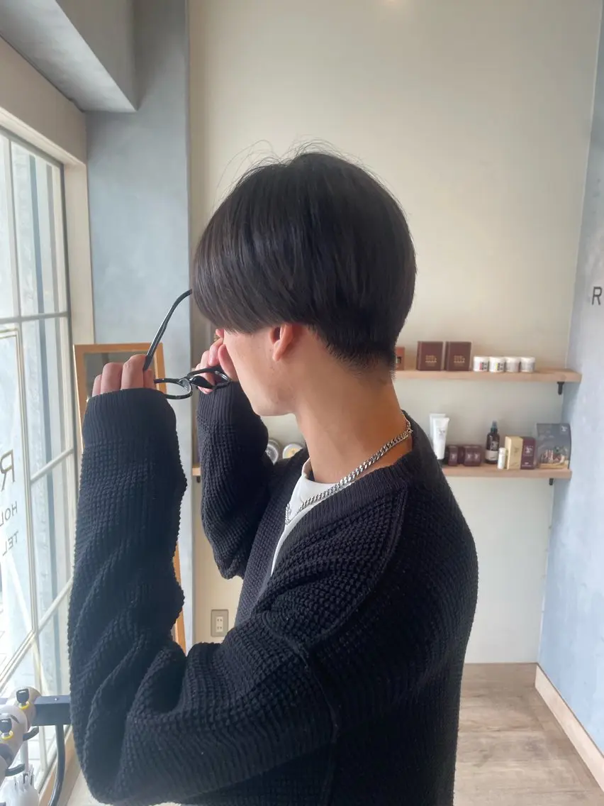 メンズ マッシュ カット ROCCO アイナ/ レイヤー透明感カラーのヘアスタイル