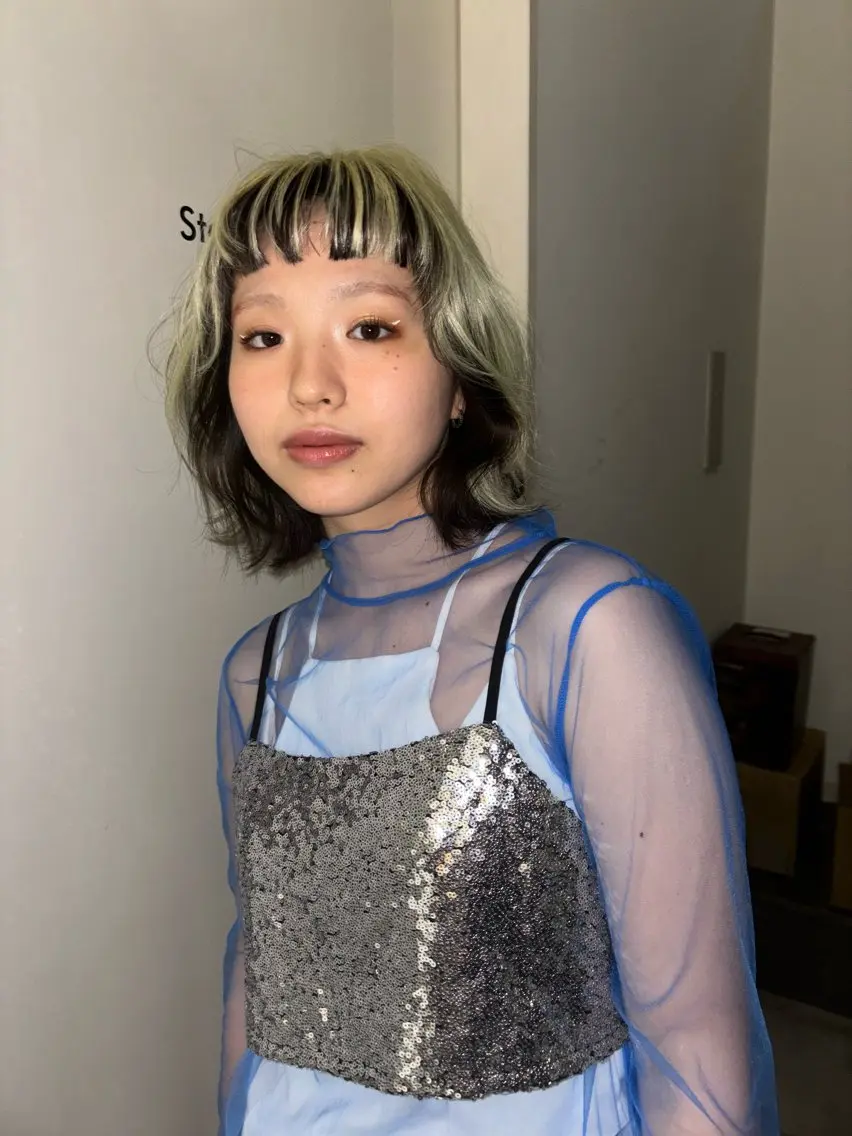 ミディアム ボブ・カラー 琴音のヘアスタイル