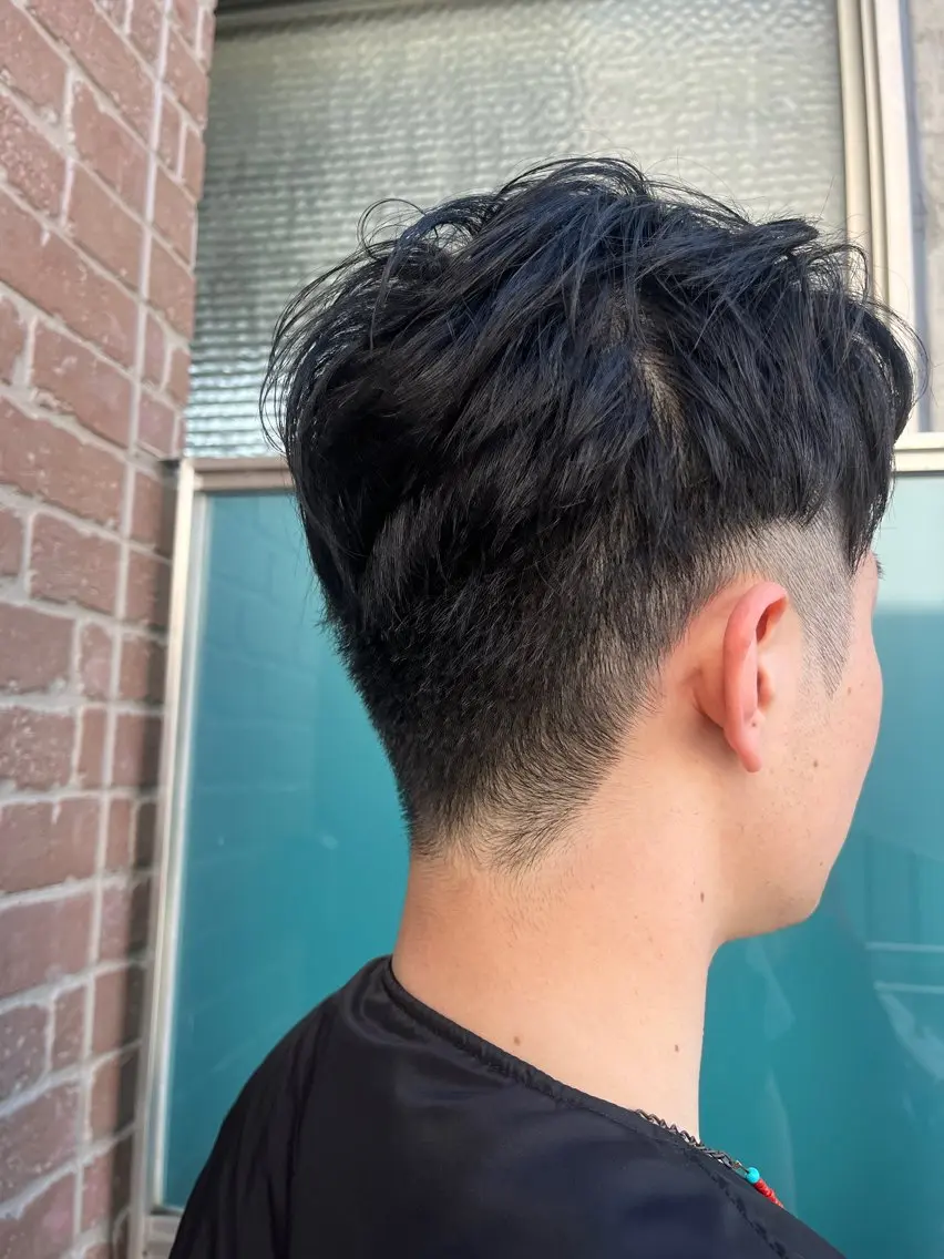 ショート カラー パーマ ヘアアレンジ メンズ キッズ ネイル マツエク・マツパ アイブロウ メンズブリーチ メンズハイライト メンズインナーカラー メンズ韓国風 ブリーチ カット ヘアカラー トリートメント ヘッドスパ 久木原 ゆりのヘアスタイル