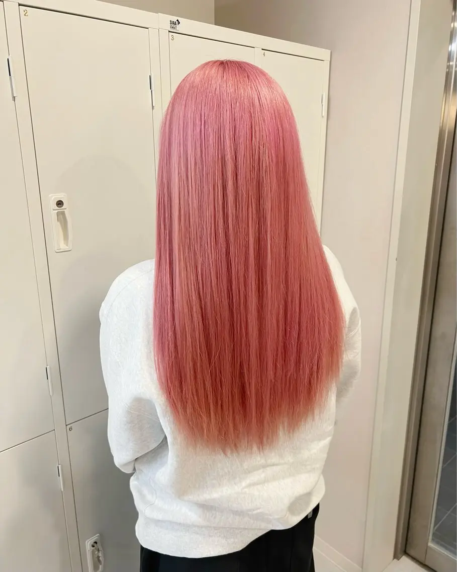 ロング カラー ブリーチ ピンクカラー ヘアカラー ブリーチカラー🦋‪ 田中さくらのヘアスタイル