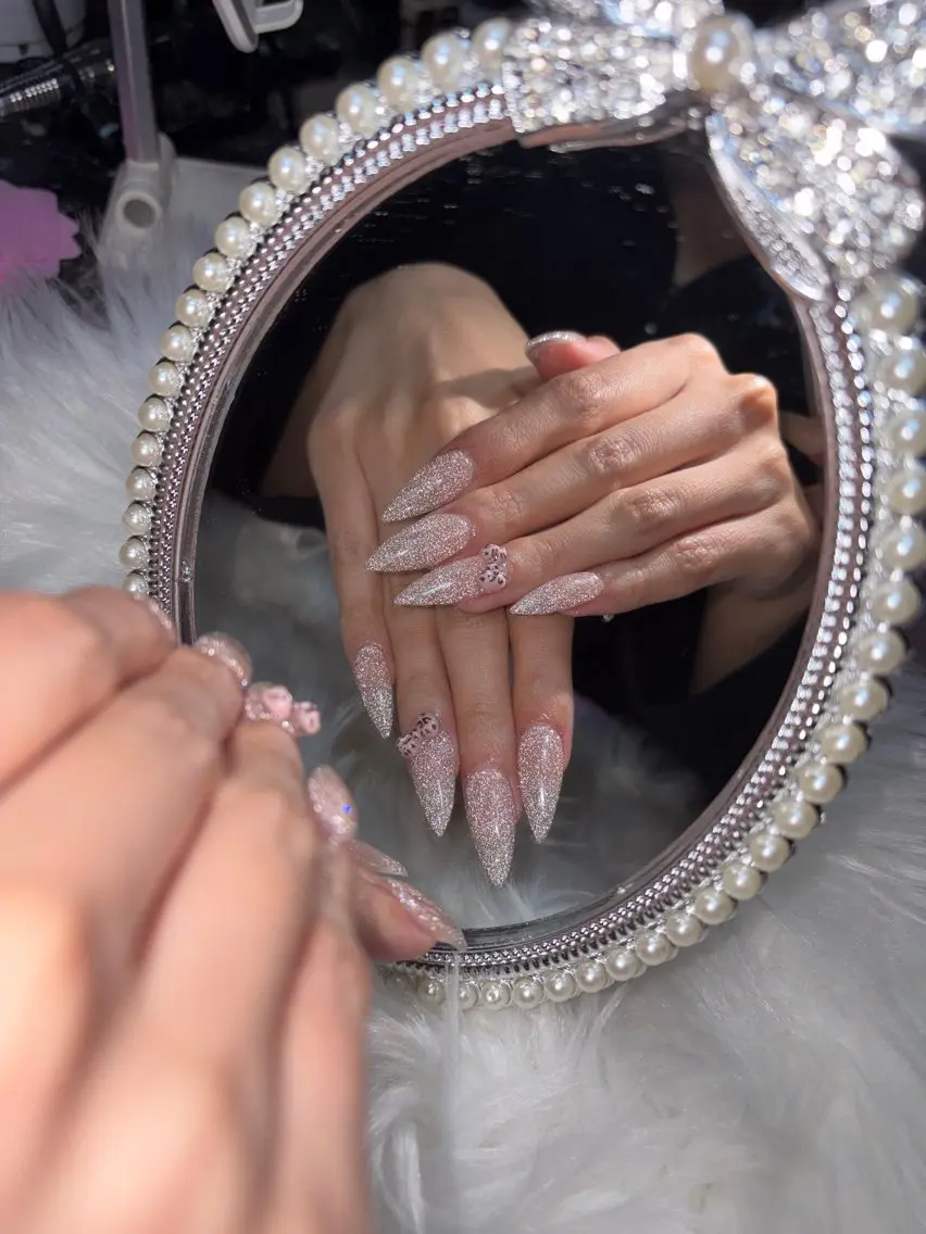 ネイル フラッシュネイル リボン ハンドネイル nail salon Lilynのネイルデザイン