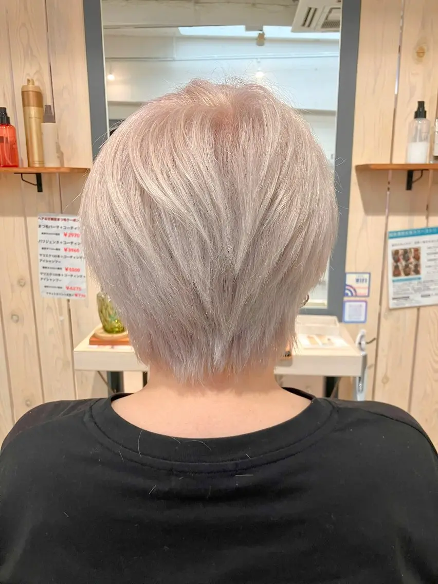 ショート カラー ベージュカラー ピンクカラー ピンクベージュ ⭐️こもだ⭐️ ⭐RISEHAIR⭐のヘアスタイル