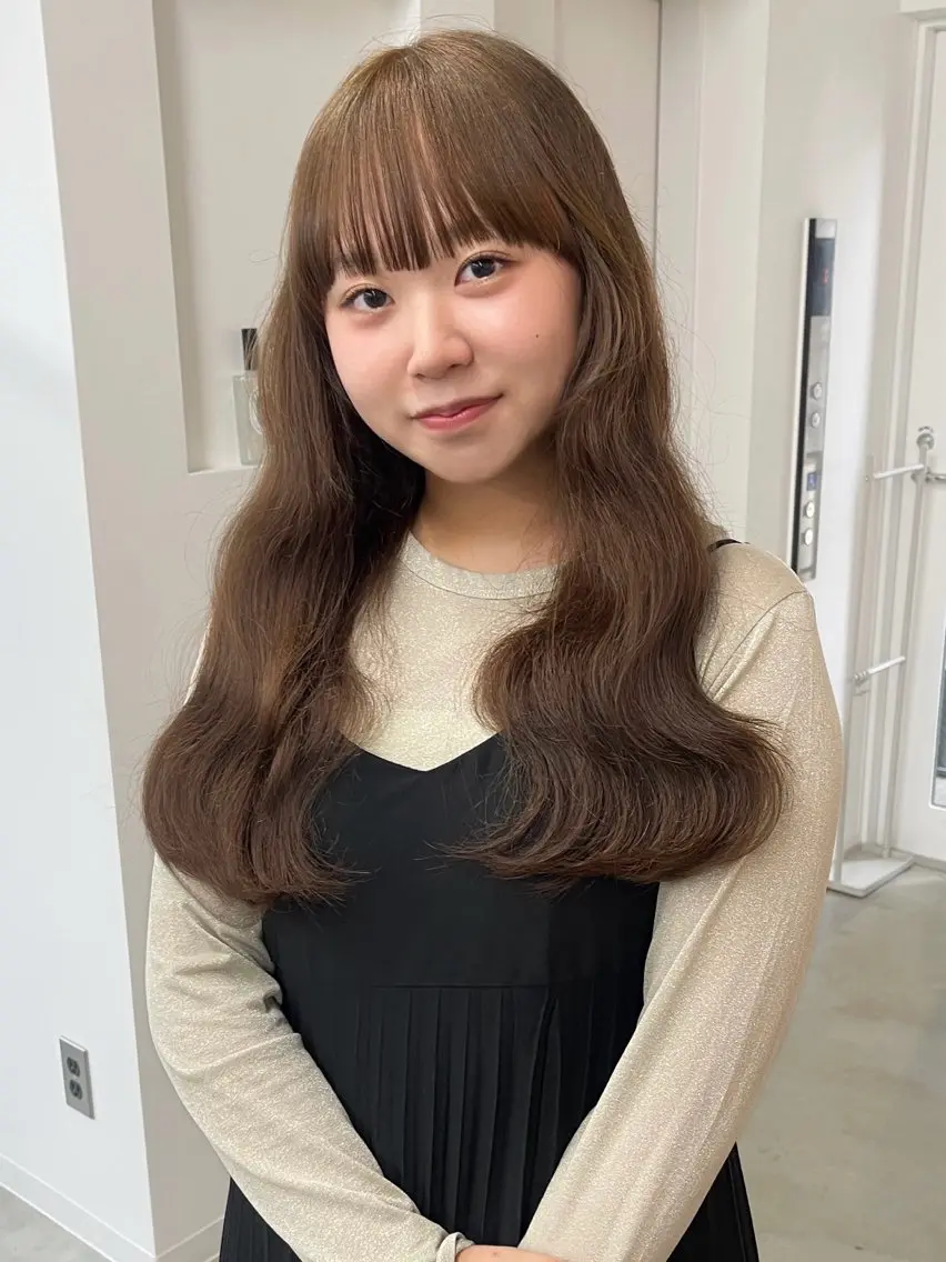 ロング カラー ベージュカラー ブリーチ ダブルカラー ヘーゼル ブリーチなしカラー ヘアカラー キダアヤカ/ 梅田/ベージュカラーのヘアスタイル
