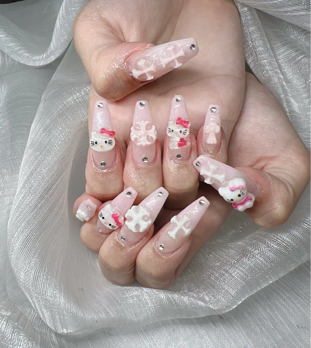 ネイル ハンドネイル Lee Nailsのネイルデザイン