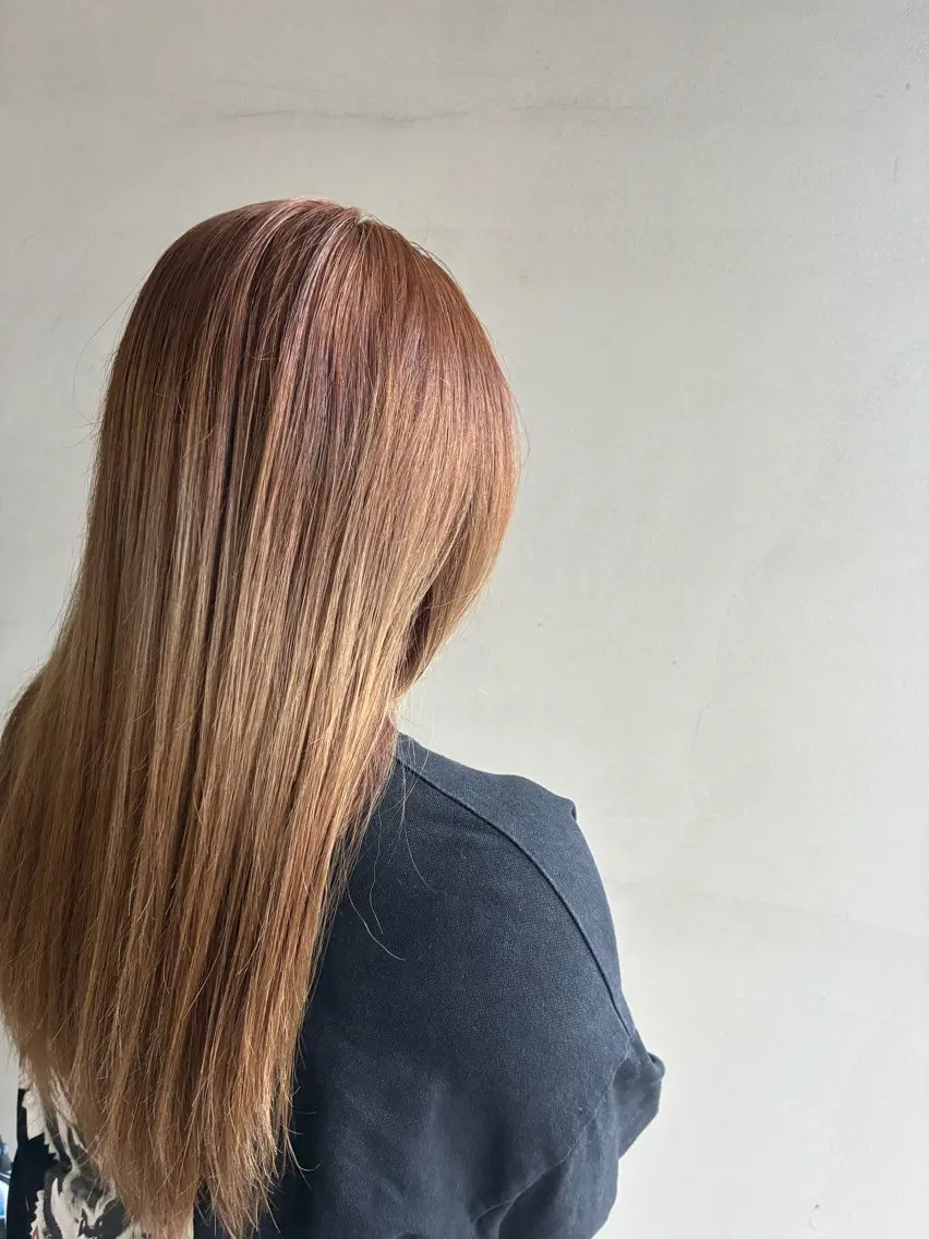 カラー ヘアカラー カラーモデル Takahataのヘアスタイル