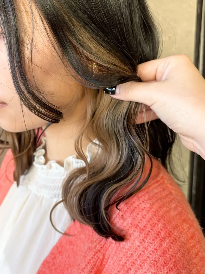 ミディアム カラー インナーカラー カット ヘアカラー トリートメント MISAKI /モテ愛されのヘアスタイル