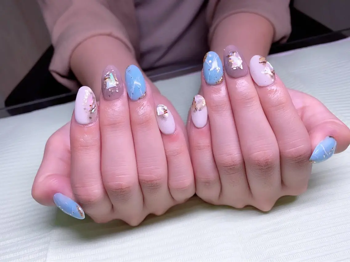 ショート ネイル アートネイル ラメ(グリッター) ラメグラデーション ワンカラーネイル 《LB》ラブリエ Nail&eyeのマツエク・マツパデザイン