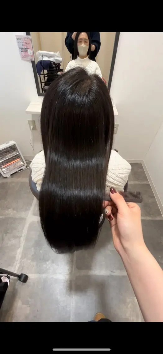 ロング 平瀬 胡桃のヘアスタイル