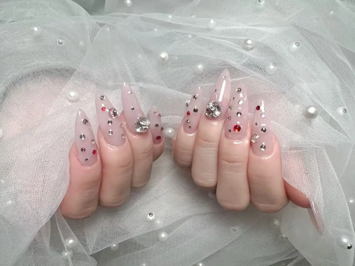 ネイル ENsalon AKIRAのネイルデザイン