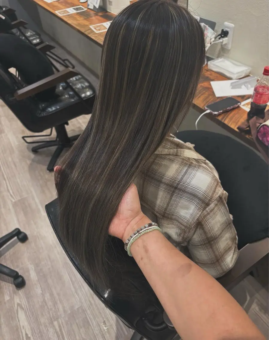 ロング ヘアカラー 大船/レイヤーカット Kananiのヘアスタイル