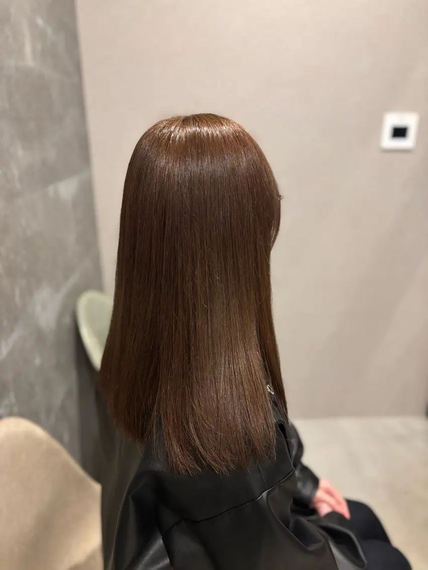 セミロング カラー トリートメント ヤマノウチ アヤカのヘアスタイル