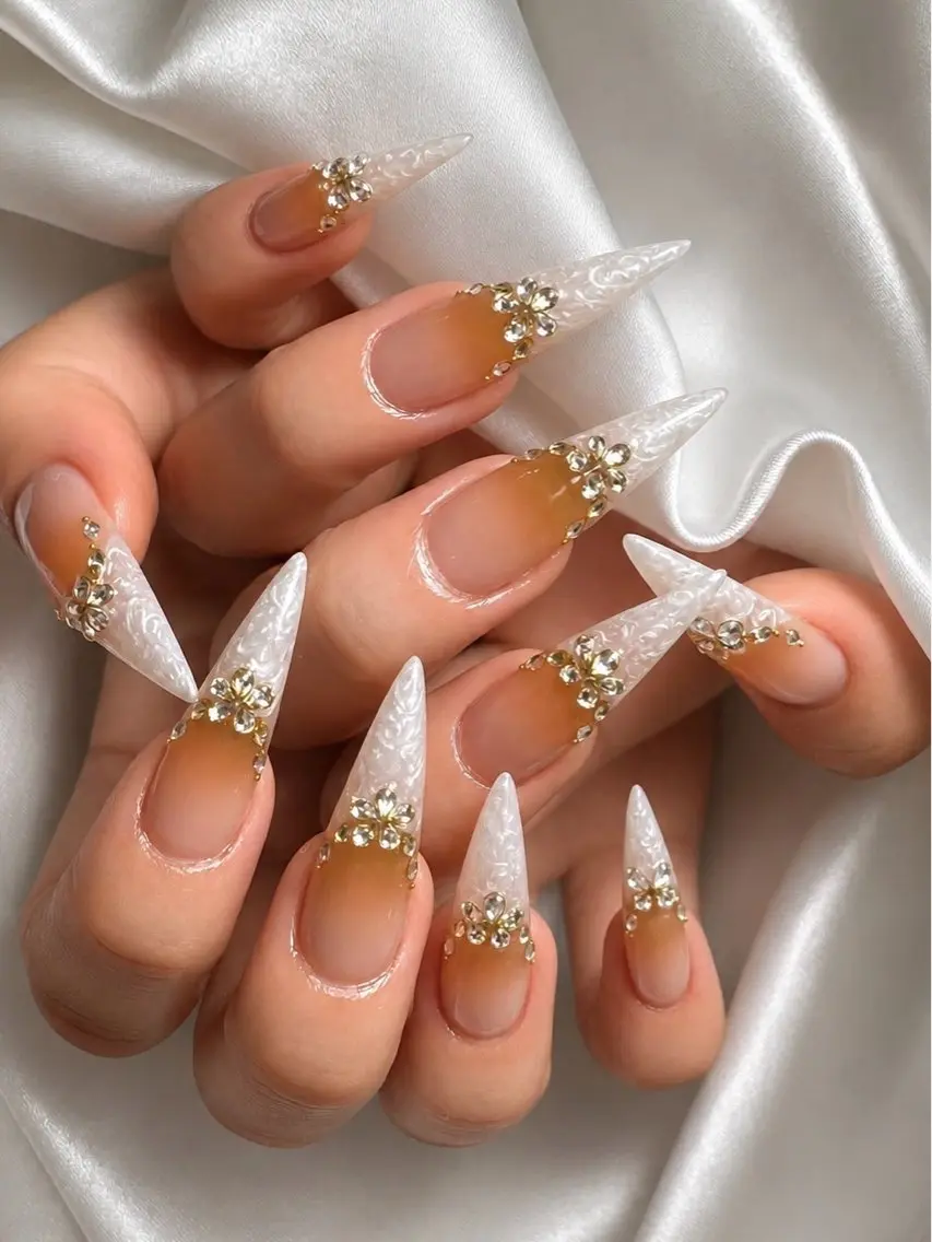 ネイル ハンドネイル LEELA NAIL STUDIOのネイルデザイン