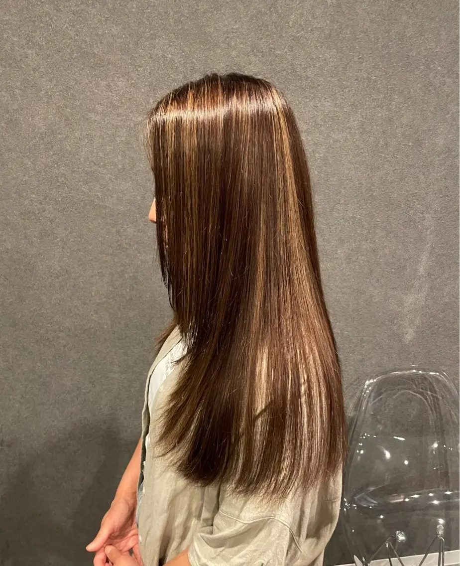 ロング カラー ブリーチ ハイライトカラー ハイライト トリートメント ヘアカラー トリートメント SOTA/ツヤ髪 ストレート/縮毛矯正のヘアスタイル