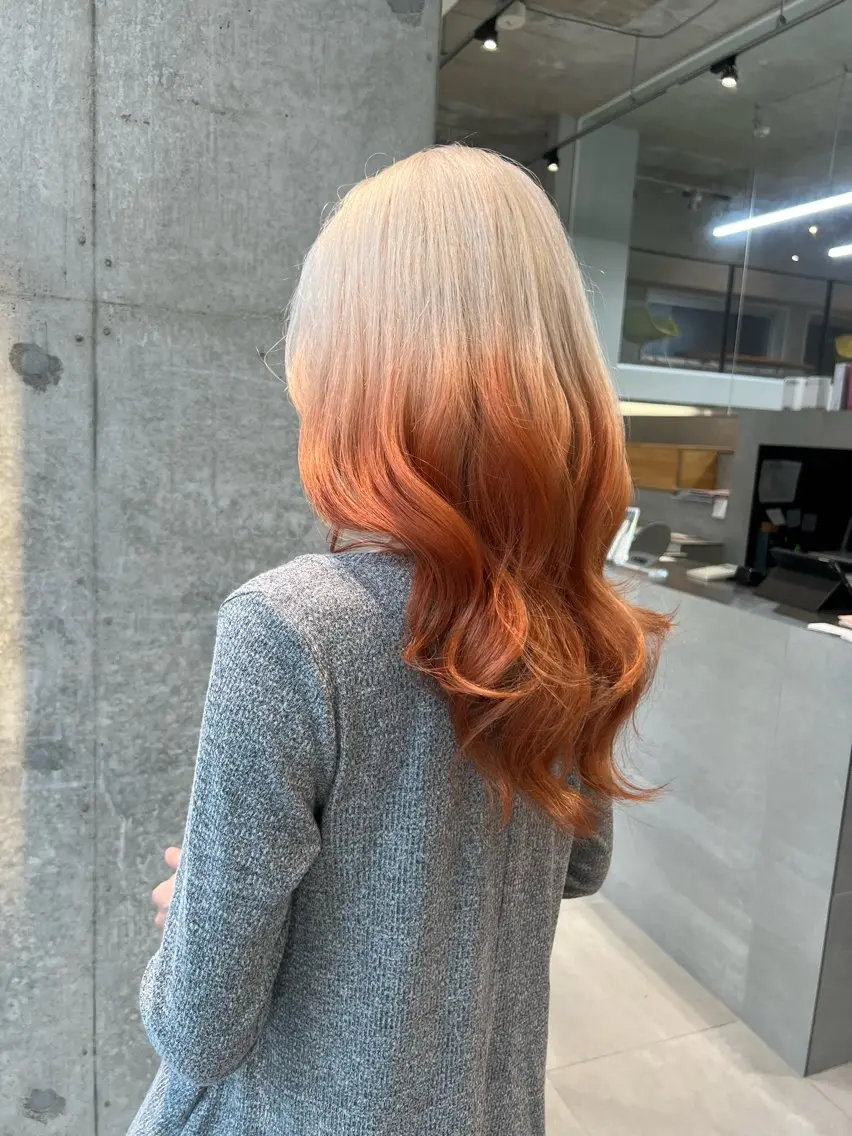 セミロング カラー グラデーションカラー カット ヘアカラー トリートメント 吉沢遣人/レイヤー 艶カラー/抜け感のヘアスタイル