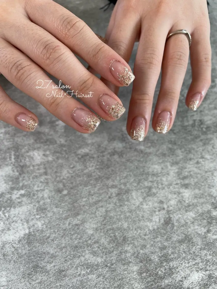 ネイル グラデーション ラメ(グリッター) ラメグラデーション 27salon yuinaのネイルデザイン