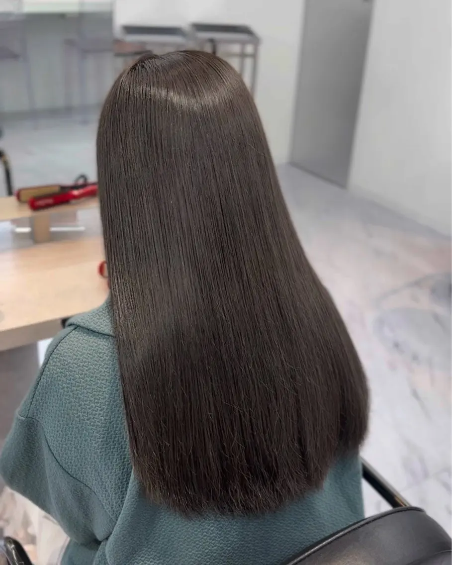 カラー ブリーチ 透明感カラー ダブルカラー グレージュ ブリーチなしカラー ヘアカラー 🩵福岡ブリーチなし レイヤー/紫音🩵のヘアスタイル