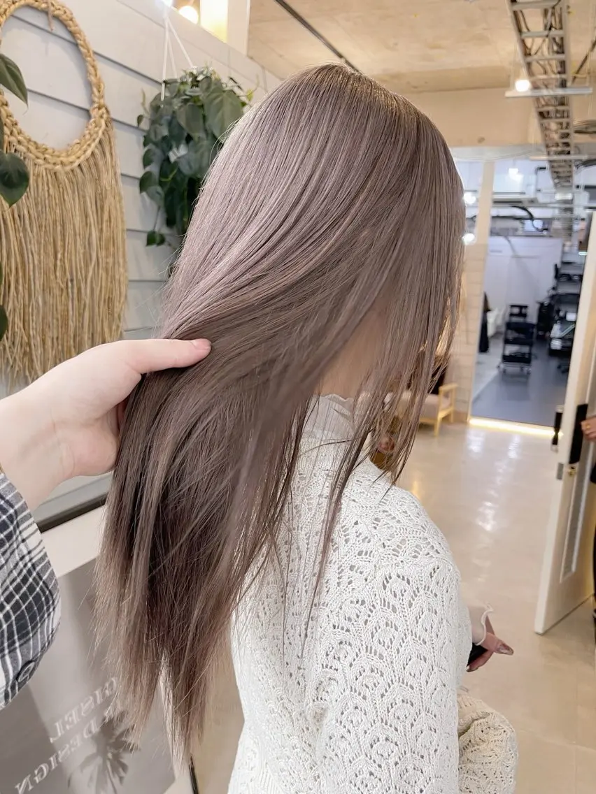 セミロング カラー ベージュカラー ミルクティーベージュ ピンクカラー ピンクベージュ AiM 大名　似合わせカットのヘアスタイル