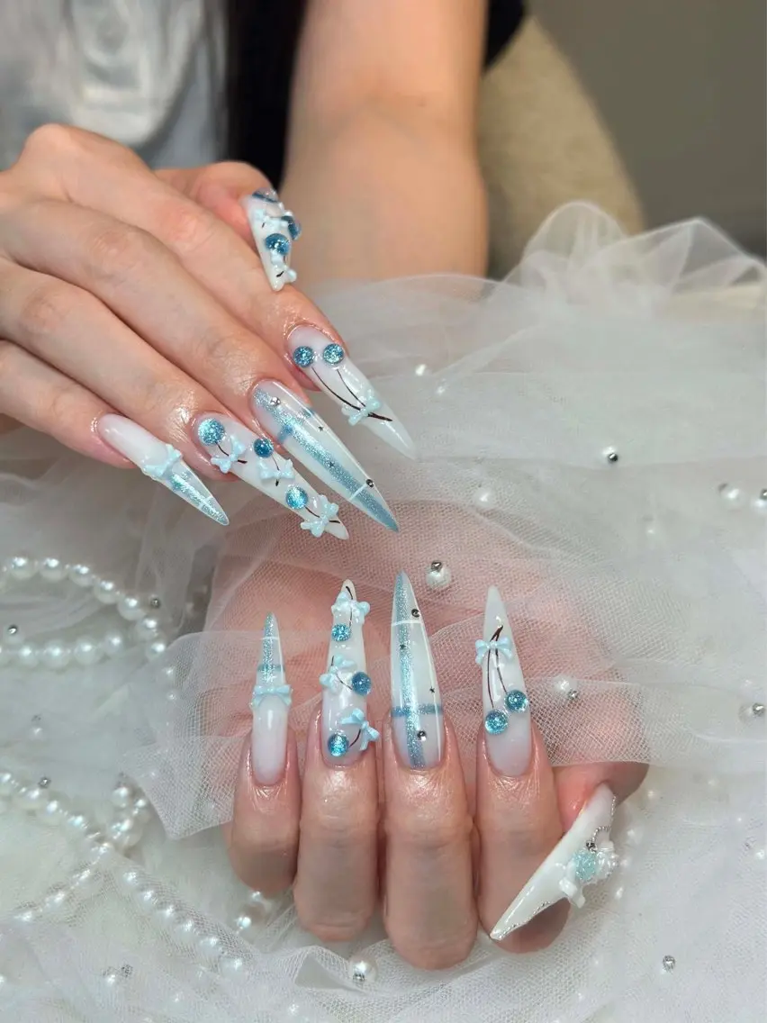 ネイル チークネイル ドット フレンチネイル グラデーション ハート ハンドネイル Julli NailStudioのネイルデザイン