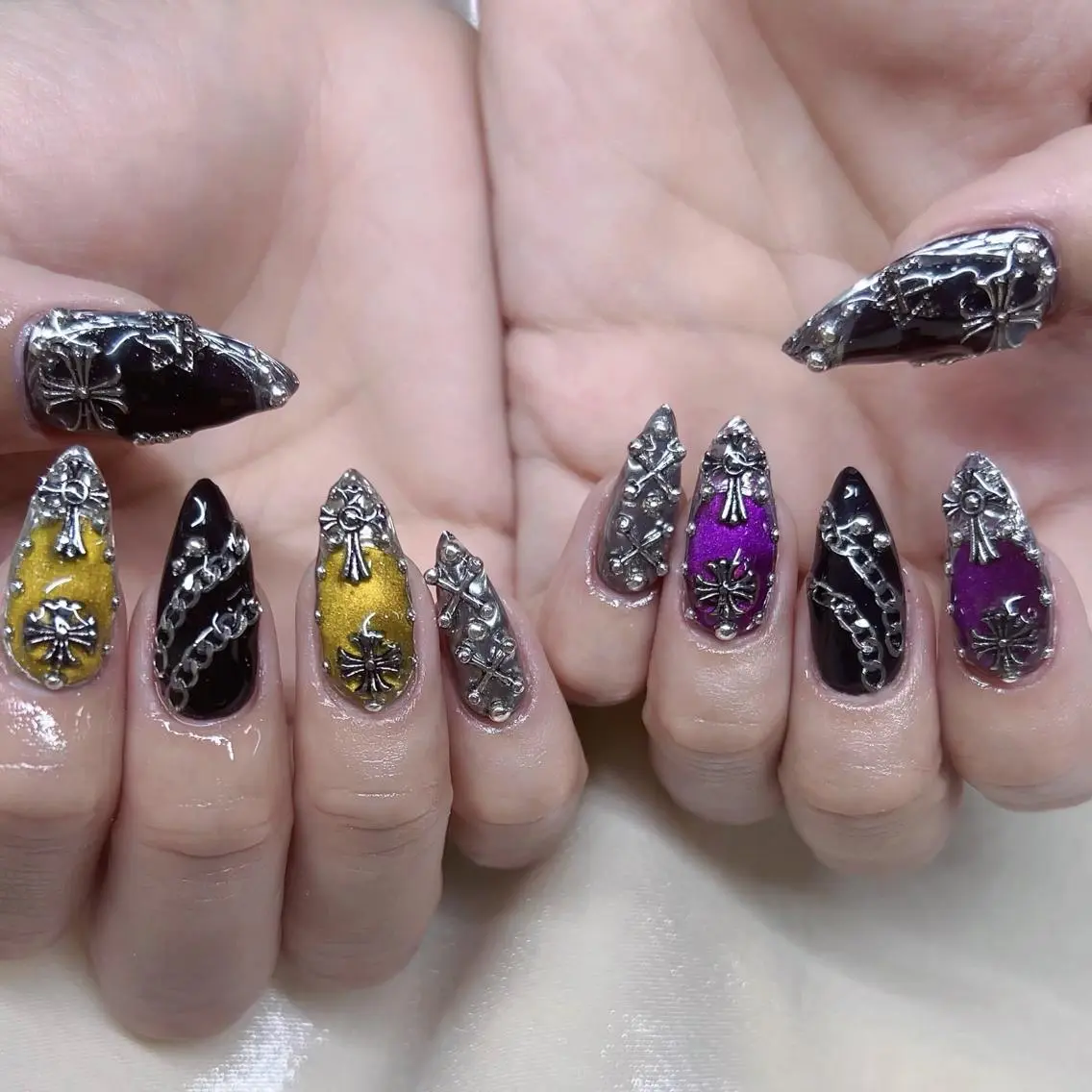 メンズ ネイル メンズ韓国風 アートネイル オーロラネイル ガーリー キラキラネイル ハンドネイル Nail salon 木にいるのネイルデザイン