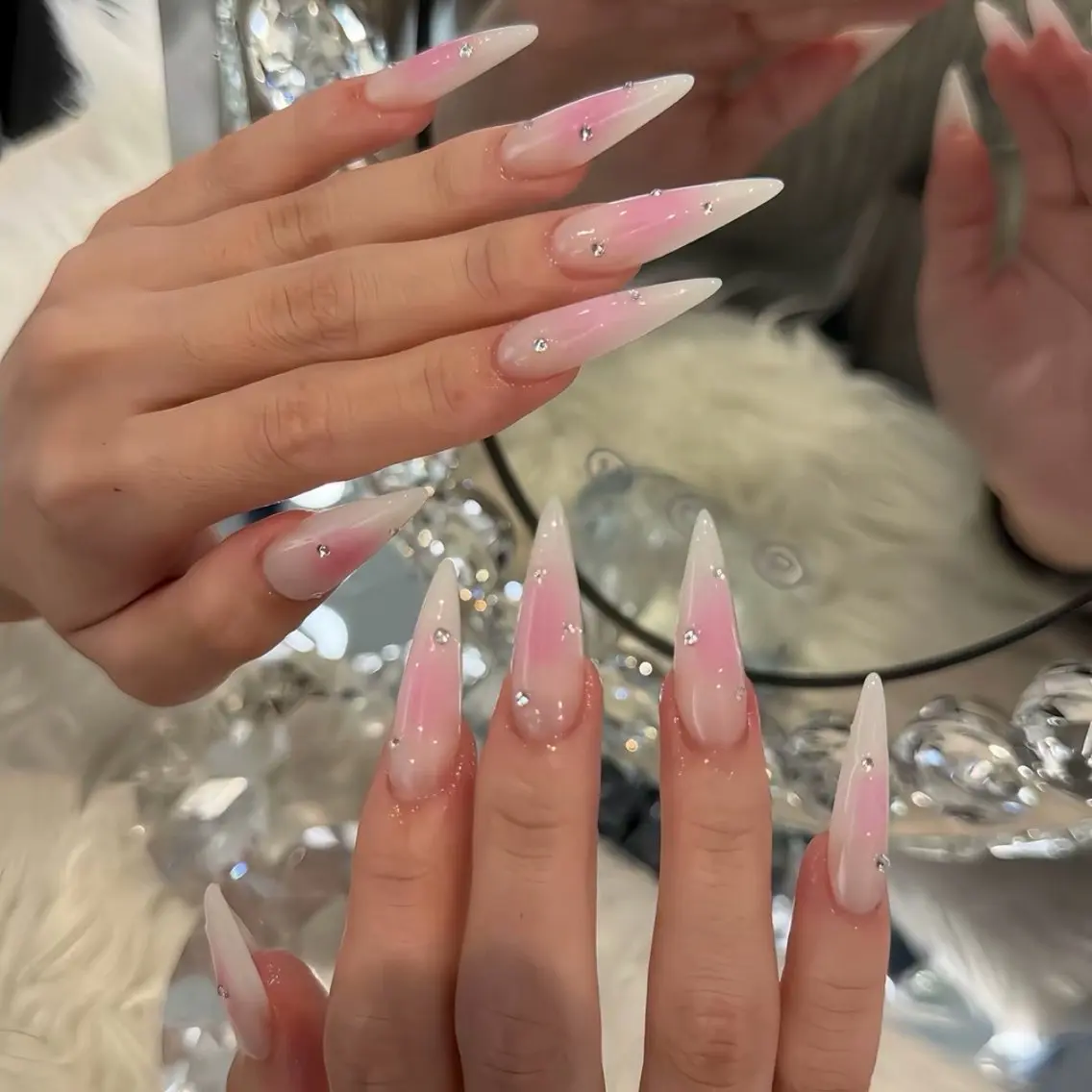 ネイル ハンドネイル Luna Gladeのネイルデザイン