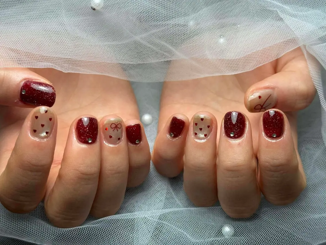 ネイル アートネイル 長さ出し ジェルネイル 韓国ネイル マグネットネイル ハンドネイル Cloudy Chan Nailのネイルデザイン