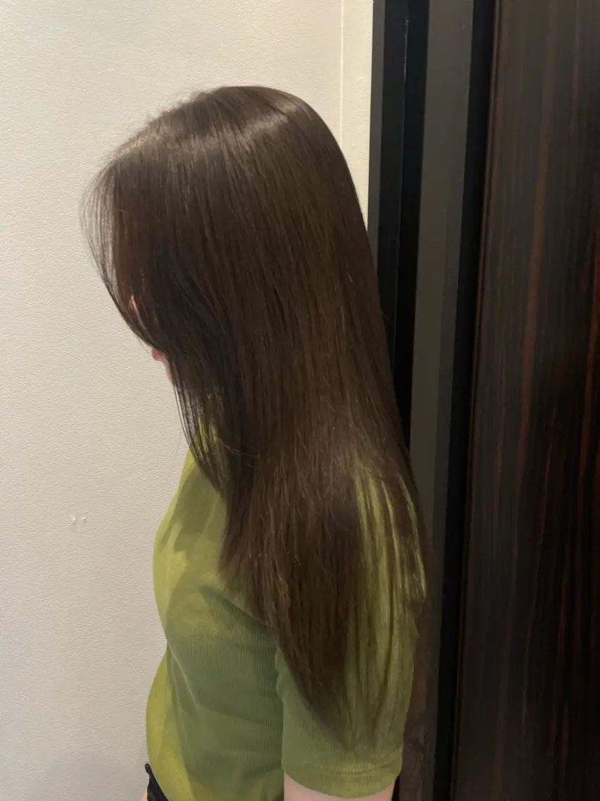 カラー ヘアカラー 江田 彩那のヘアスタイル