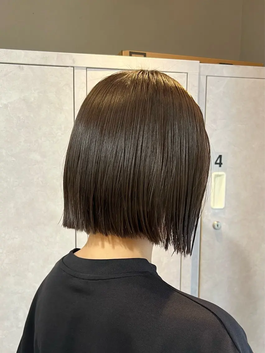ショート カラー 切りっぱなしボブ ボブ カット ヘアカラー トリートメント 神戸ボブ✂️ ioe三宮/田 伸佳のヘアスタイル