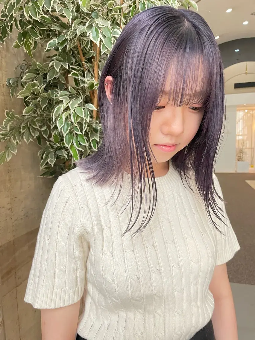 ミディアム レイヤー/エクステ Veluaのヘアスタイル