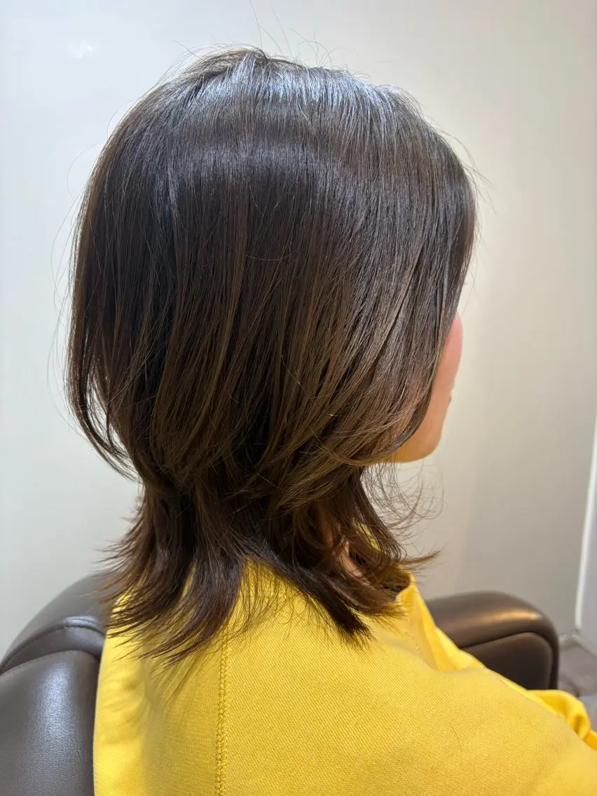 ミディアム 西本 美華のヘアスタイル