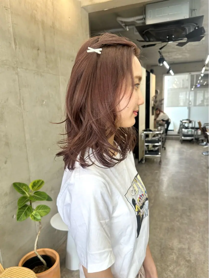 ミディアム カラー ヘアアレンジ ベージュカラー ブリーチ ブラウンカラー ケアブリーチ グレージュ カット ヘアカラー トリートメント カットモデル募集中 ／HARUKA🎀のヘアスタイル