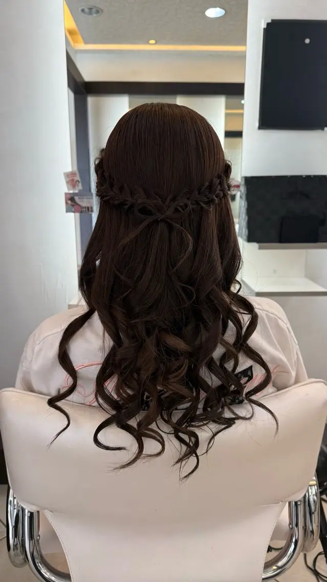 ヘアアレンジ ヘアセット ヘアセット/ブリーチ カラー🩰SEINAのヘアスタイル