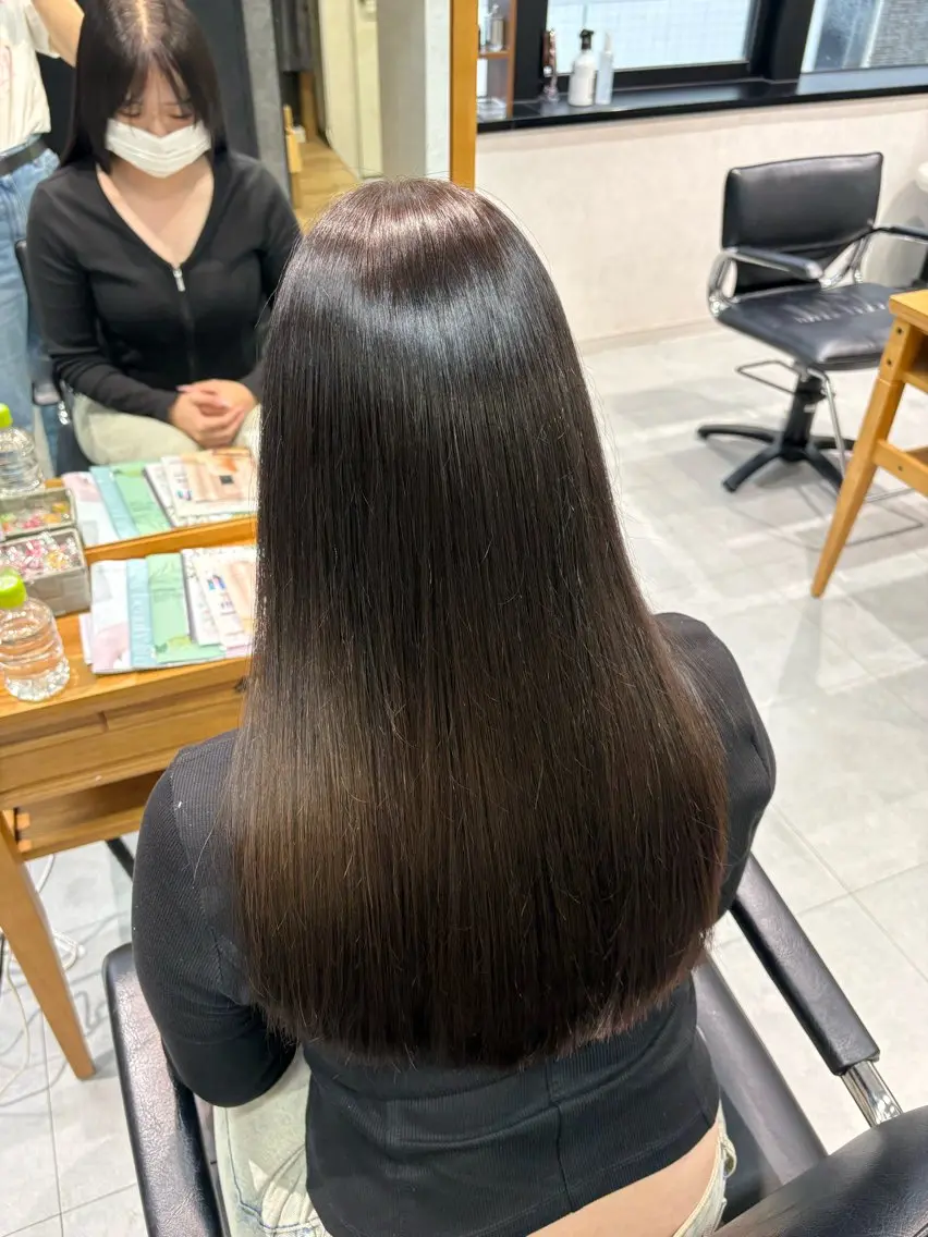 セミロング ヘアカラー カラーモデル募集 🤍momoha🤍のヘアスタイル