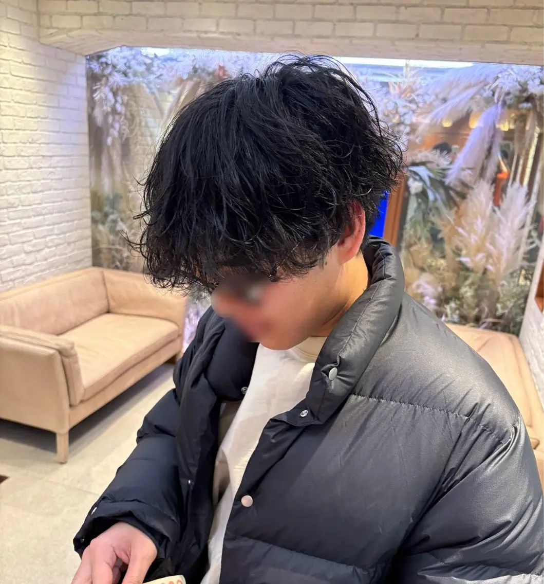 パーマ メンズ メンズパーマ スパイラルパーマ cloe中目黒 モエカのヘアスタイル