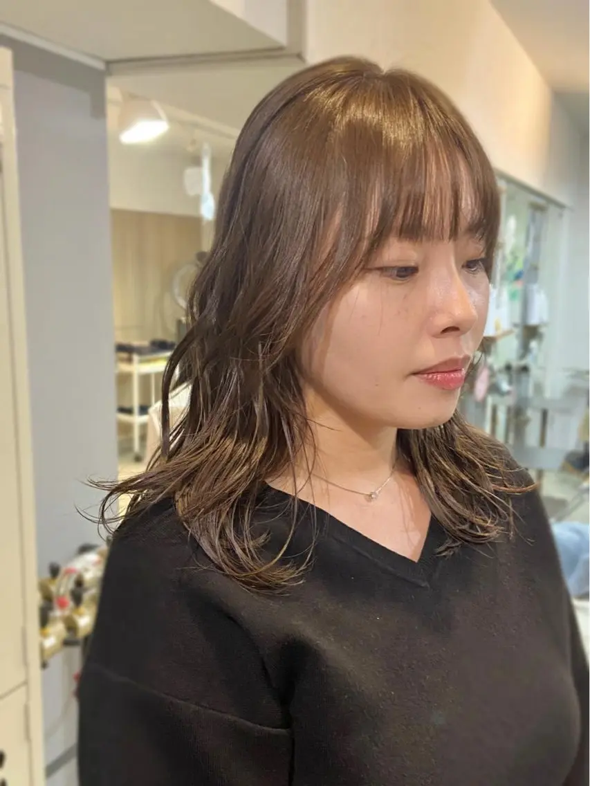ミディアム カット ヘアカラー トリートメント 髪質改善/ヘアケア coiiはしもとはなのヘアスタイル